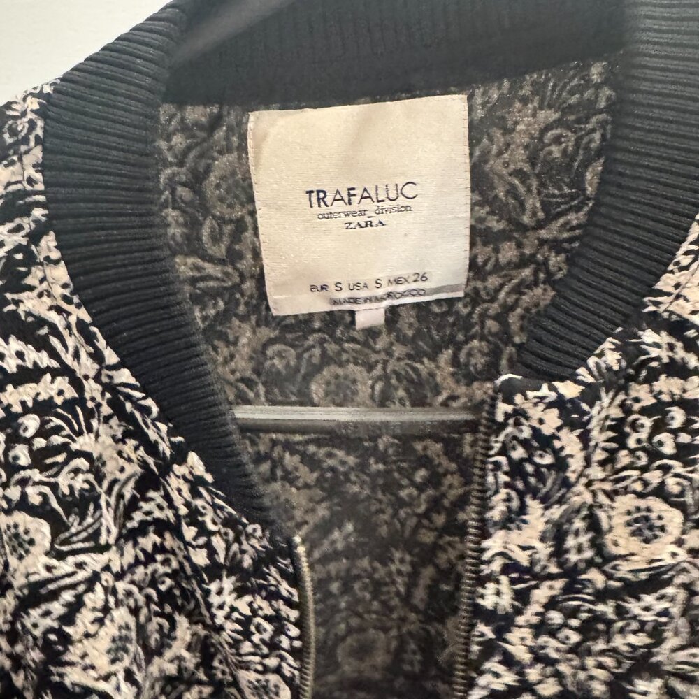 ZARA Jacket - Picture 3 of 3